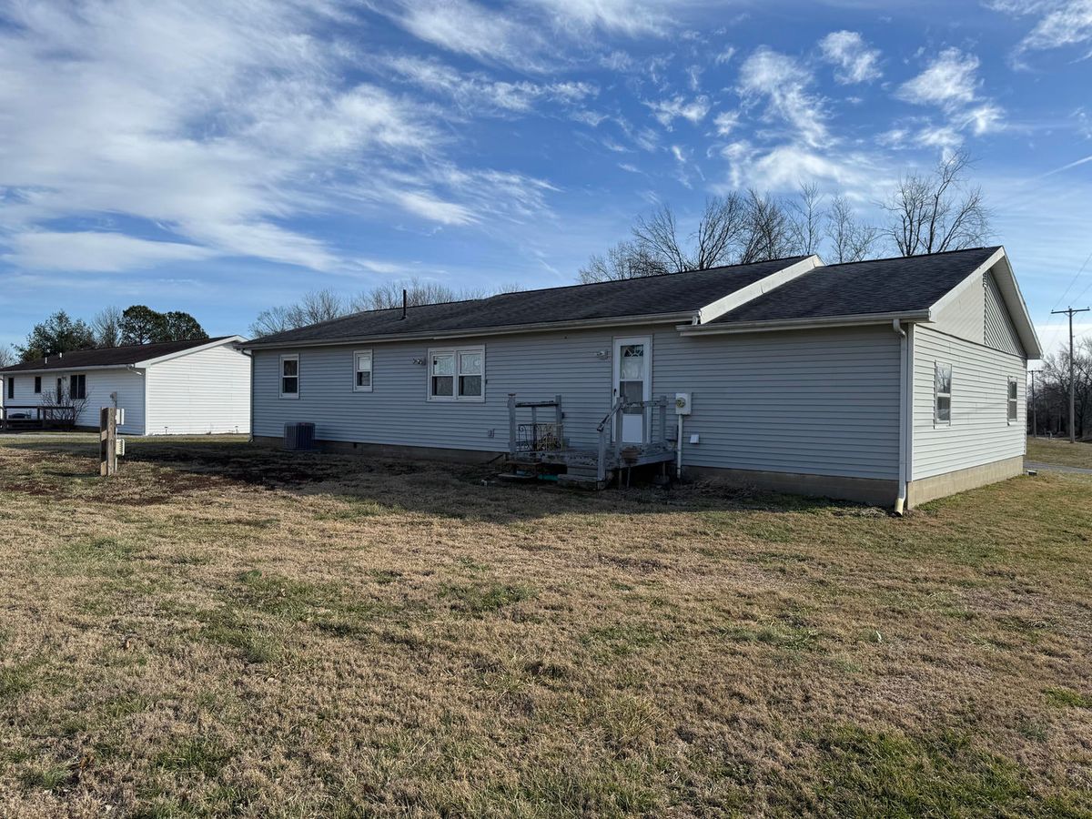 15 Pecan Street, Alto Pass, IL 62905