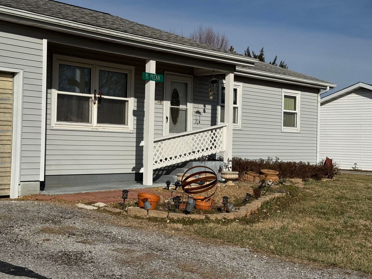 15 Pecan Street, Alto Pass, IL 62905