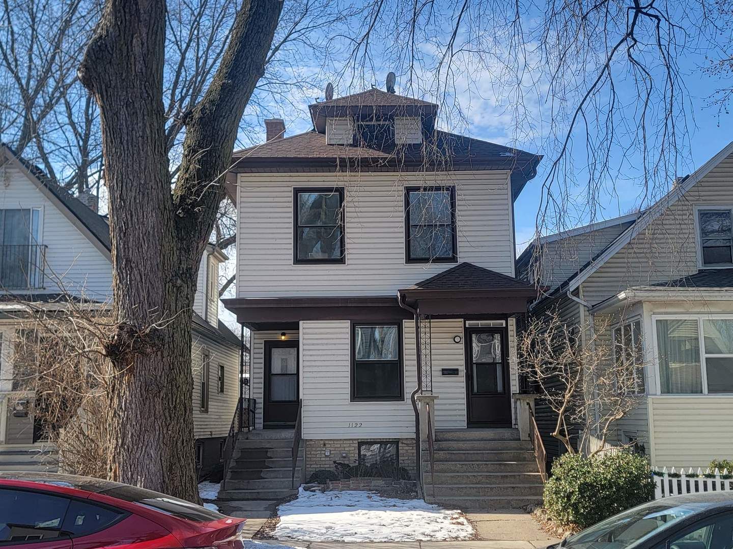 1122 Sherman Avenue — Evanston, IL 60202