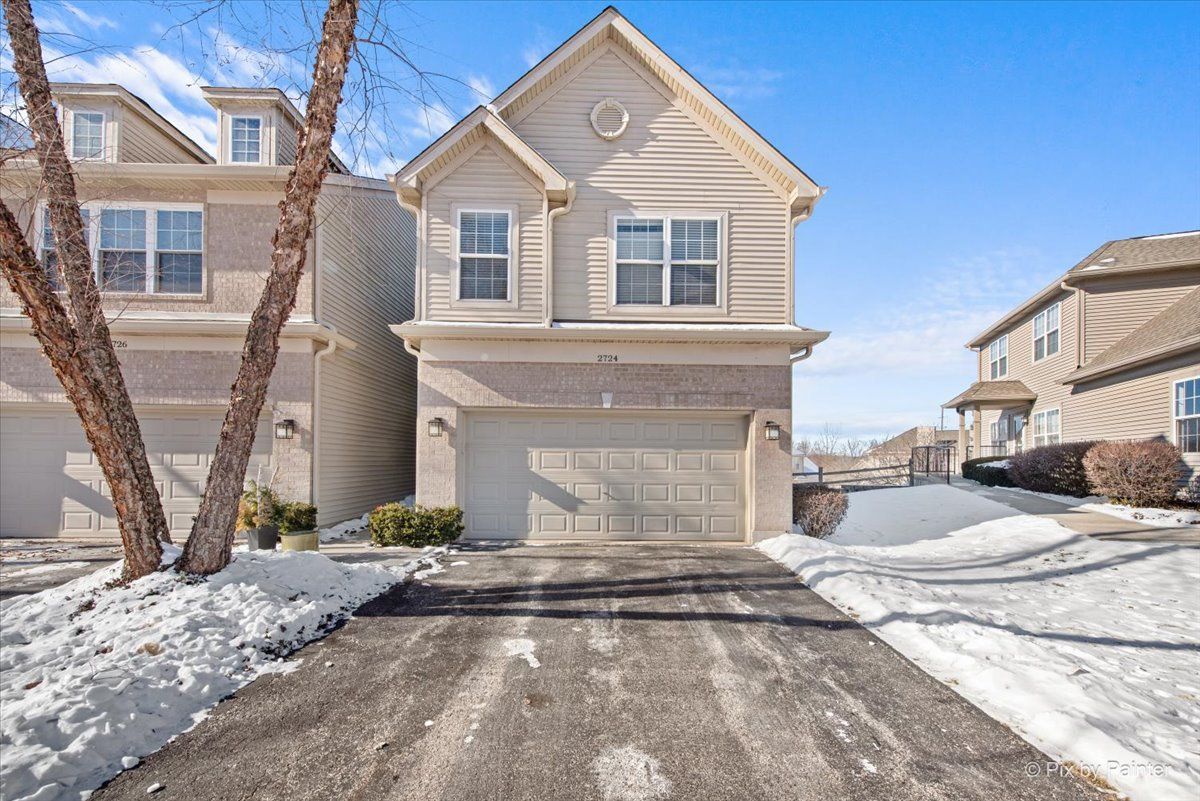 2724 Granite Court, Crystal Lake, IL 60012