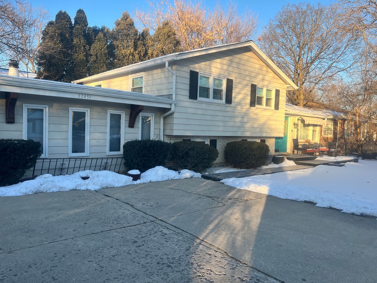 33451 N Sears Boulevard — Grayslake, IL 60030
