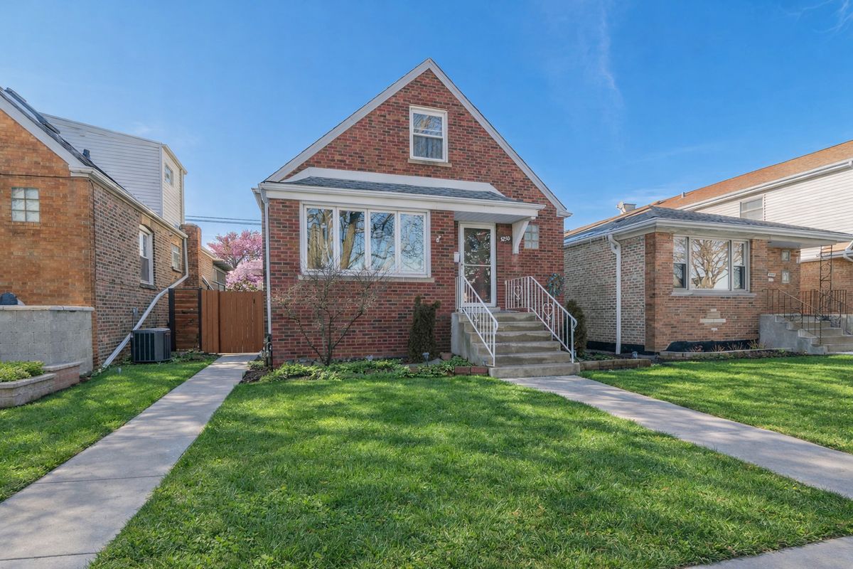 5250 Nagle Avenue, Chicago, IL 60638