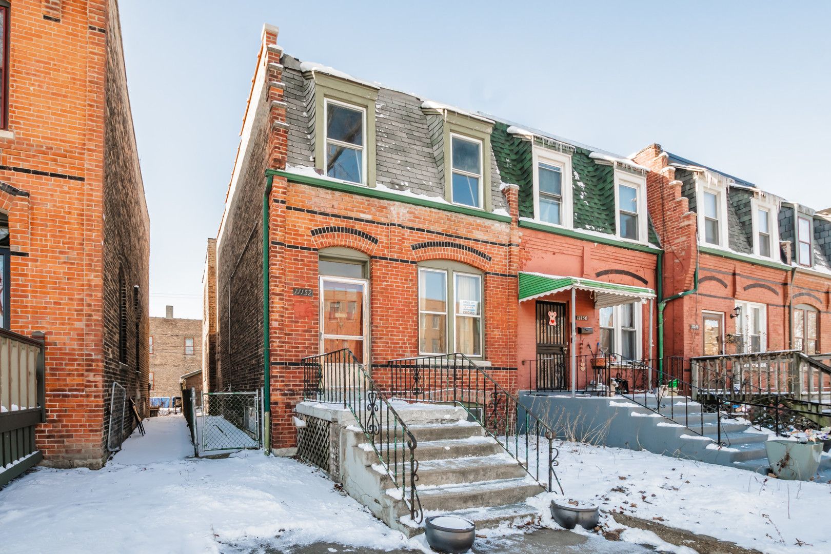 11152 S Langley Avenue — Chicago, IL 60628