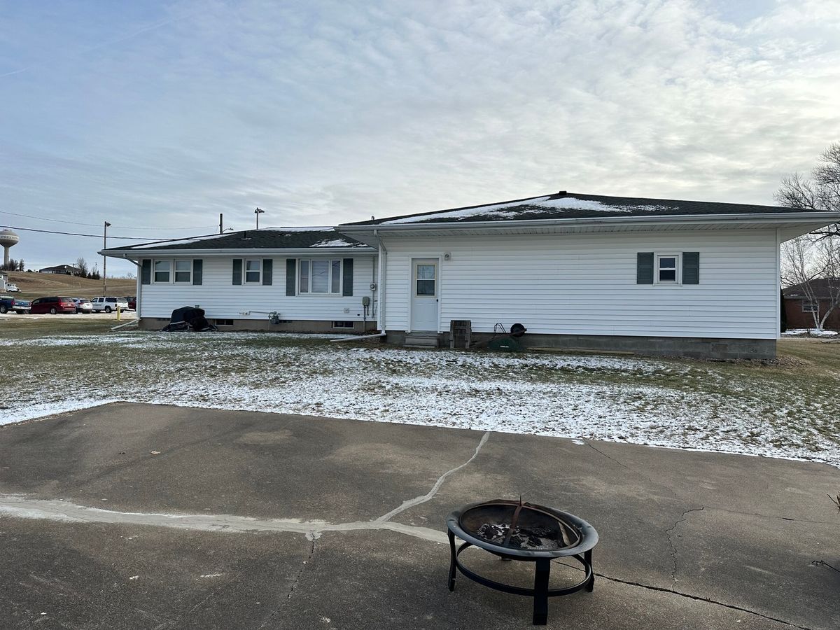 402 South Street, Preston, IA 52069