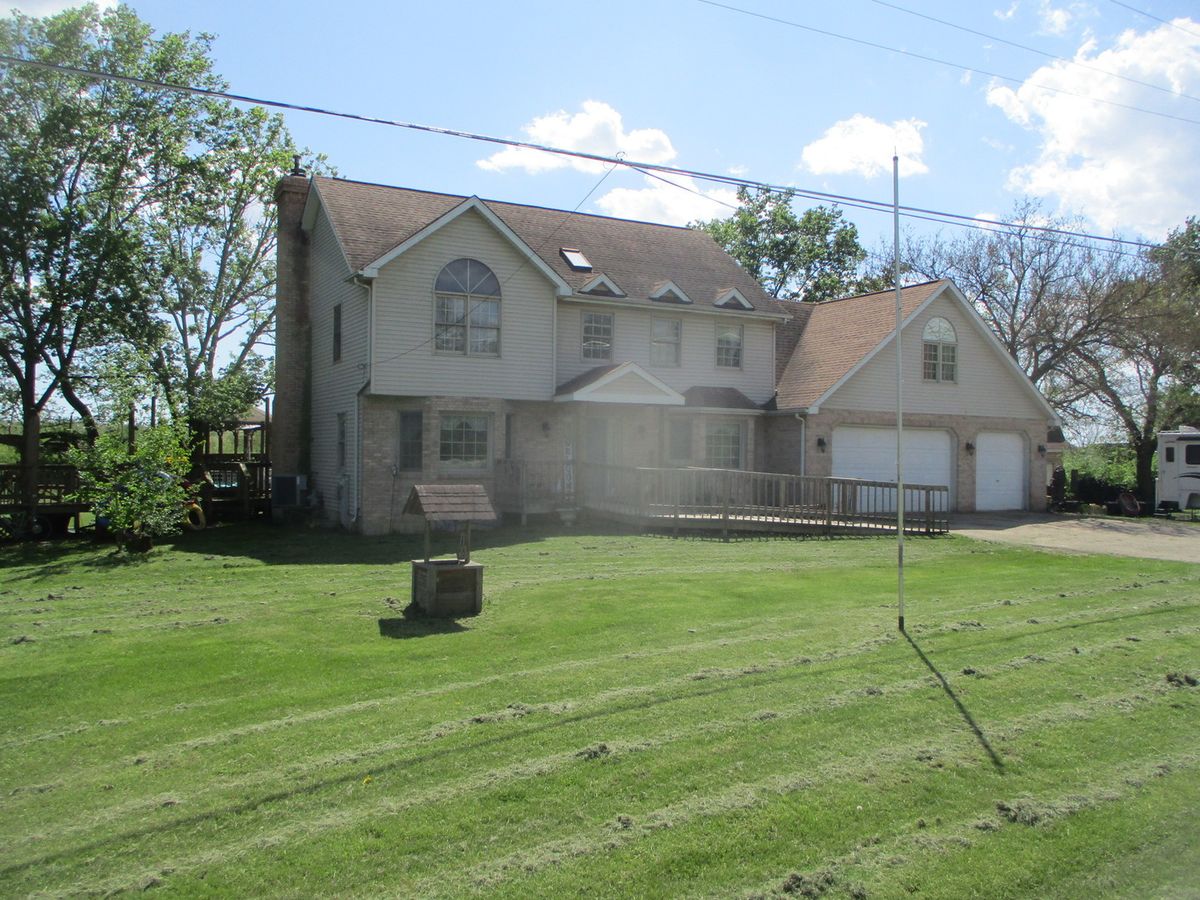 1864 2753rd Road, Ottawa, IL 61350