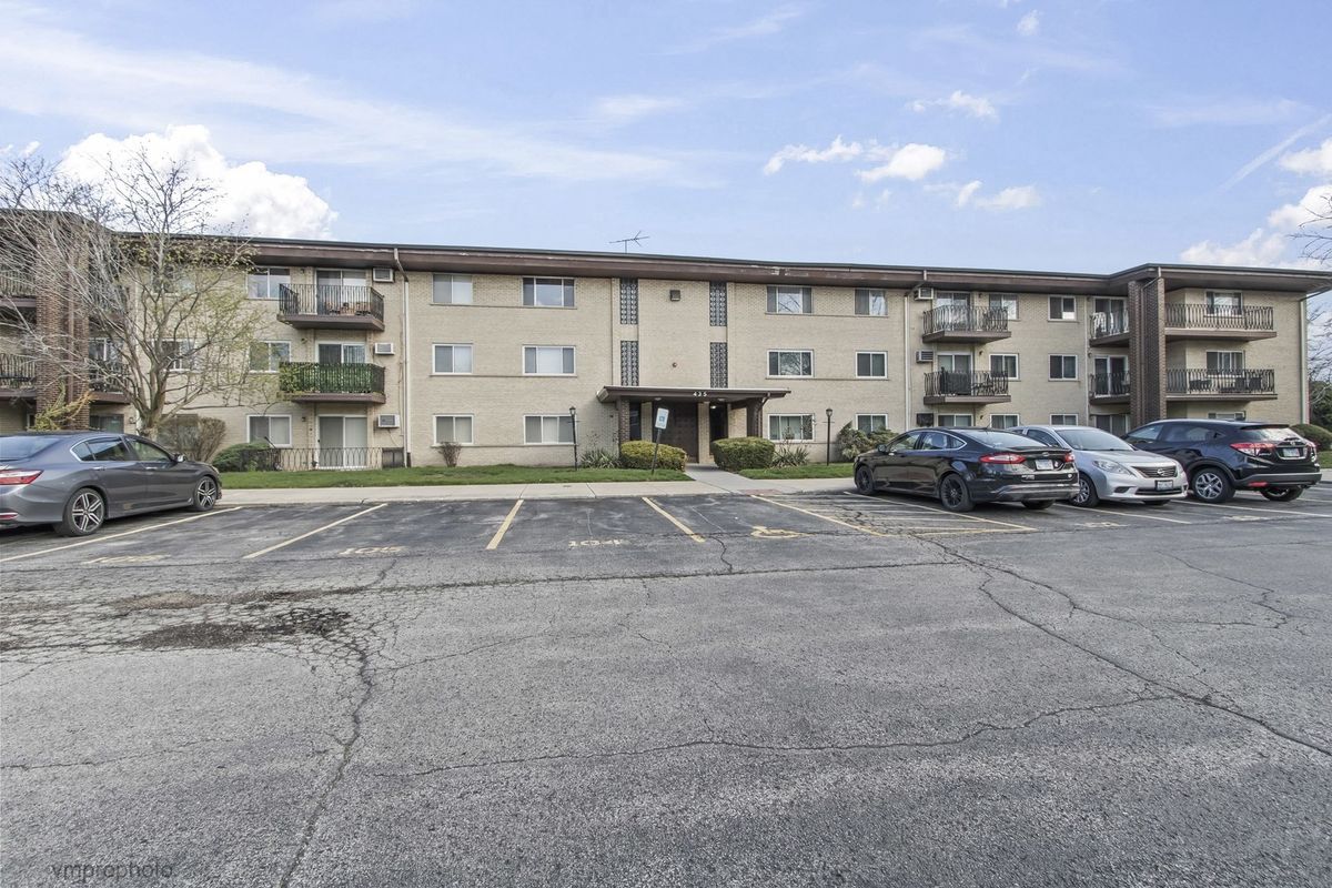 435 Cleveland Avenue, Arlington Heights, IL 60005