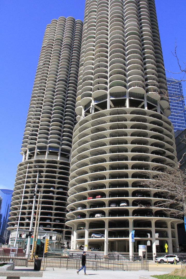 300 N STATE Street #4009 — Chicago, IL 60654