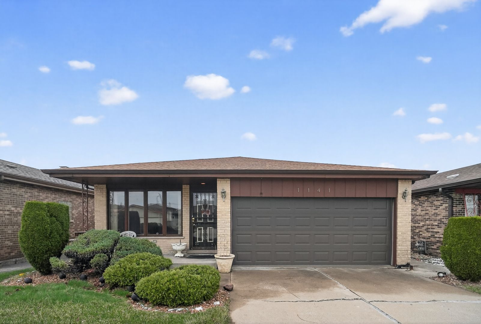 1141 Stewart Avenue — Calumet City, IL 60409