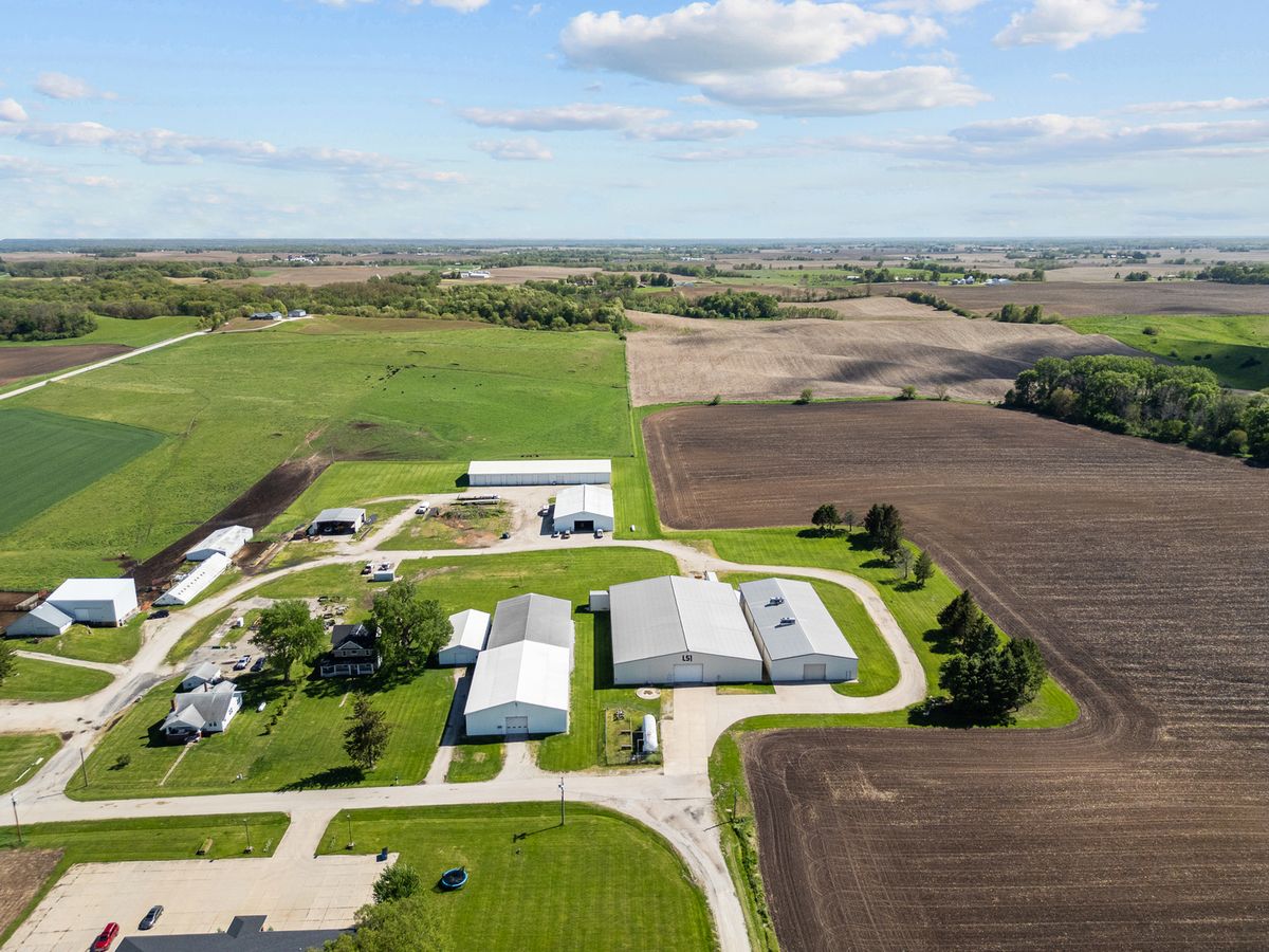 27416 135TH Avenue N, Cordova, IL 61242