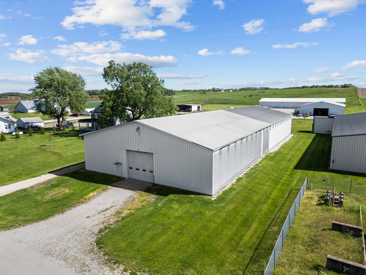 27416 135TH Avenue N, Cordova, IL 61242