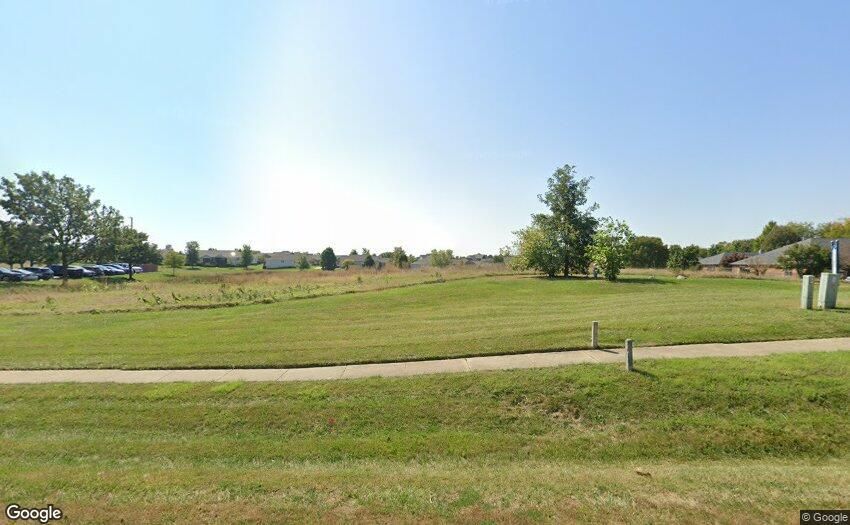 1405 E Oak Street — Mahomet, IL 61853
