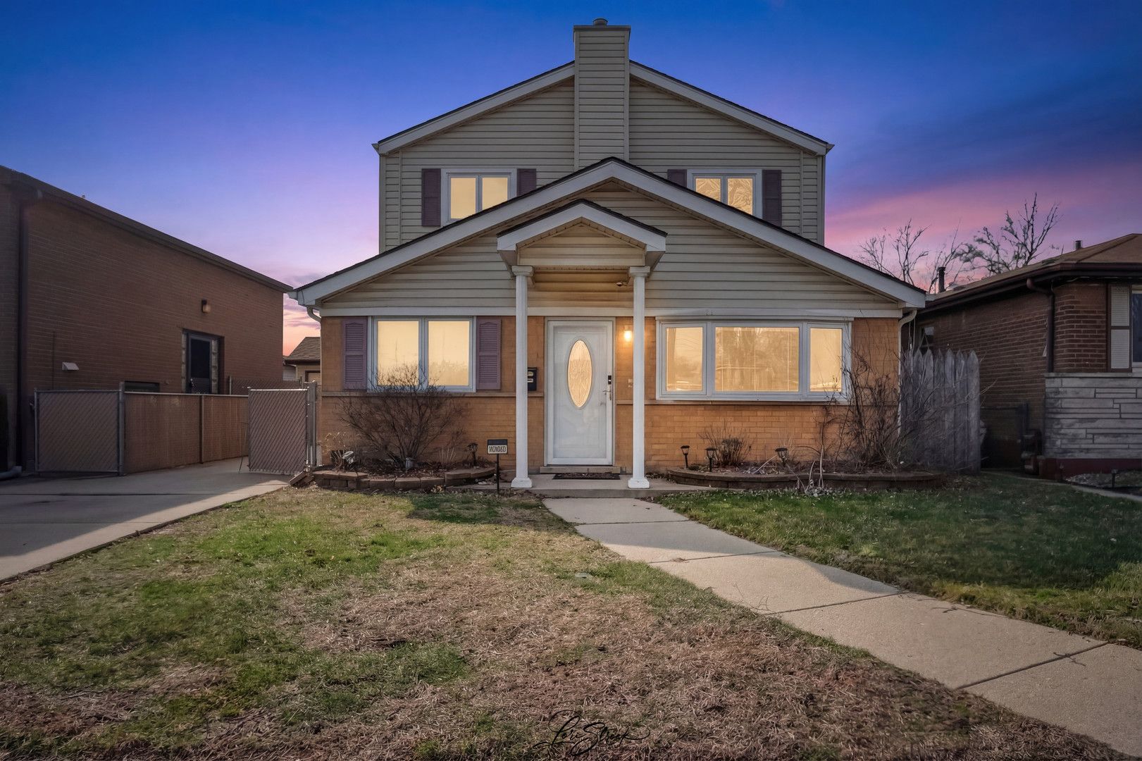 12704 S Muskegon Avenue — Chicago, IL 60633
