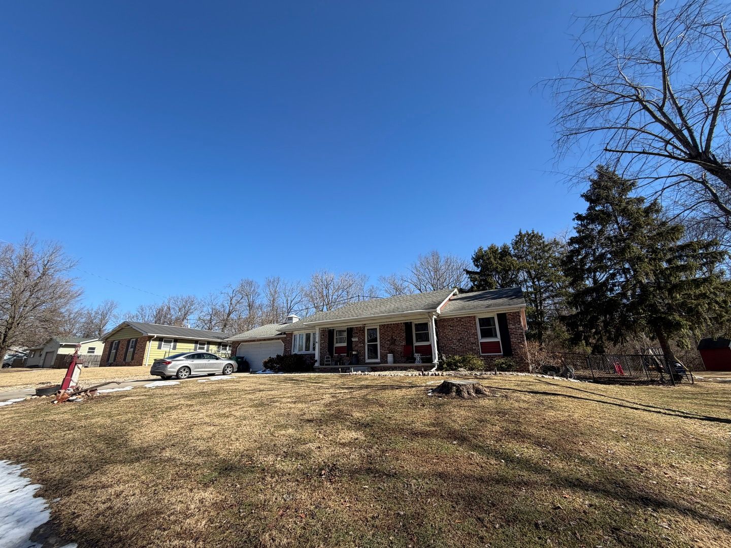 952 N Linden Avenue — Decatur, IL 62522