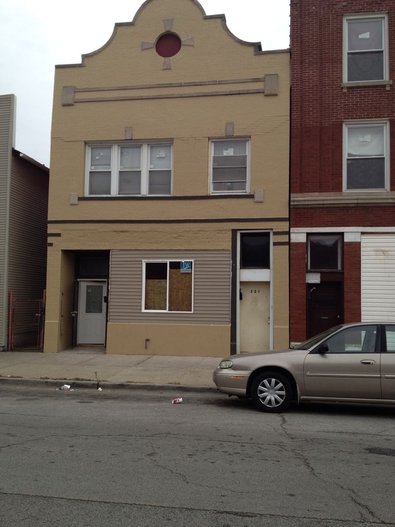 321 Kensington Avenue, Chicago, IL 60628