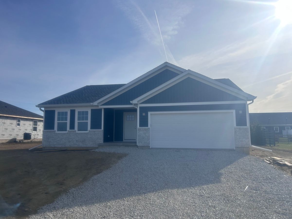 1855 Sycamore Street, Peru, IL 61354