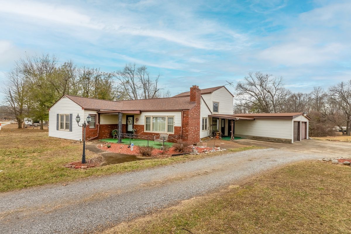 11328 Cedar Grove Road, Marion, IL 62959