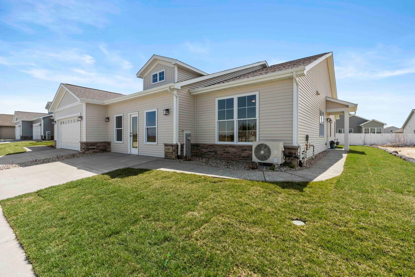 6367 Jasmine Avenue — Portage, IN 46368