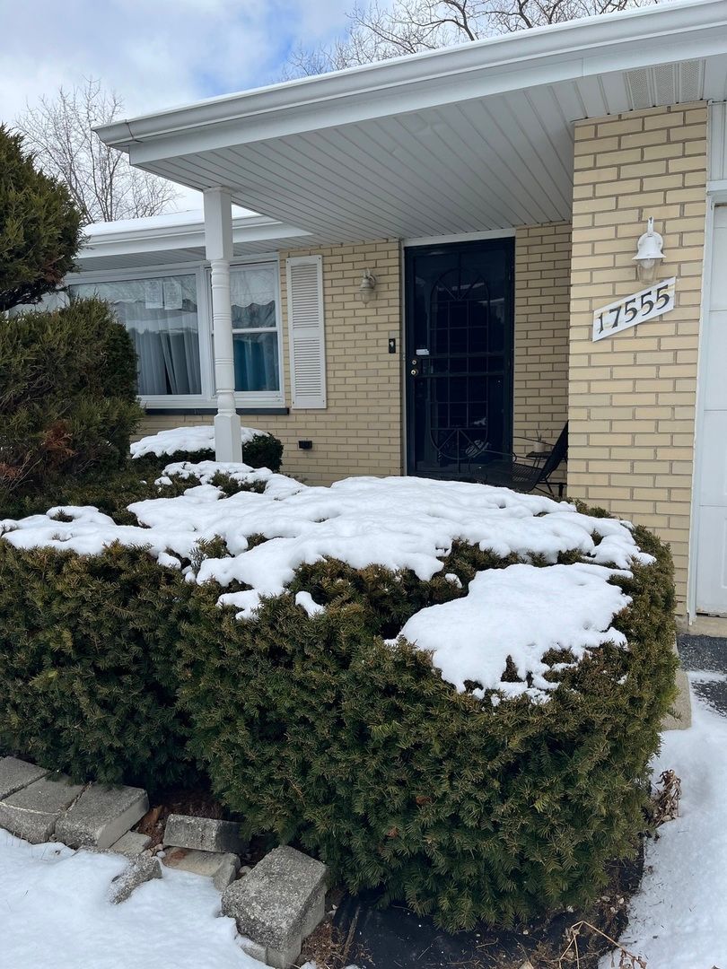 17555 Cypress Avenue — Country Club Hills, IL 60478
