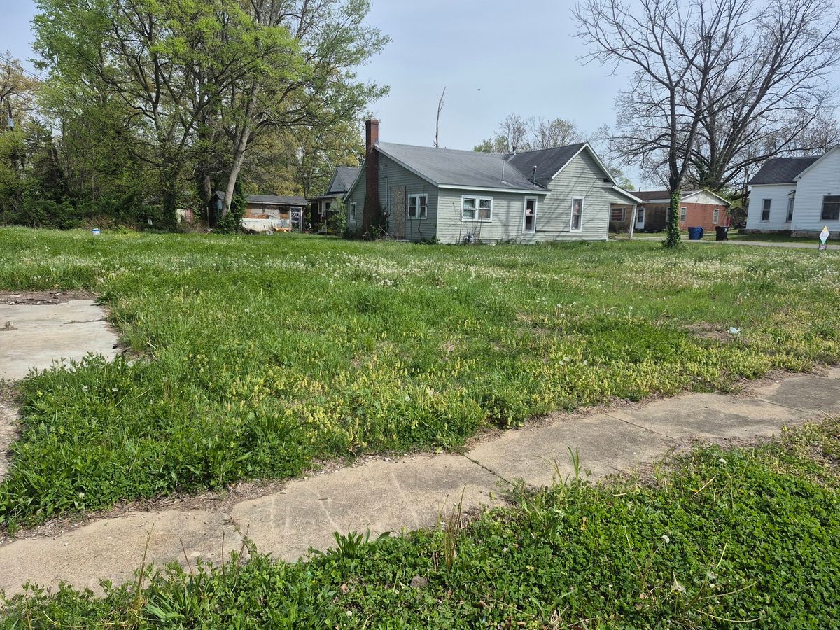 828 Elder Street, Eldorado, IL 62930