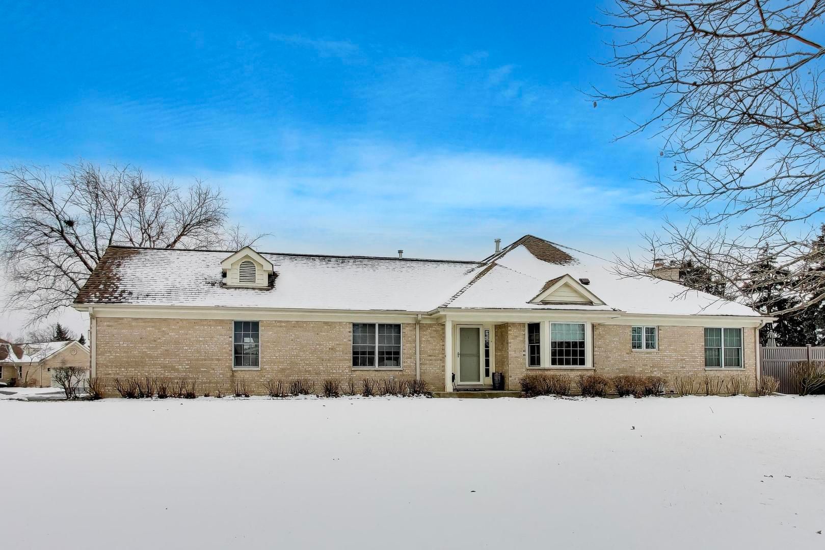 4408 Hammersmith Lane — Glenview, IL 60026