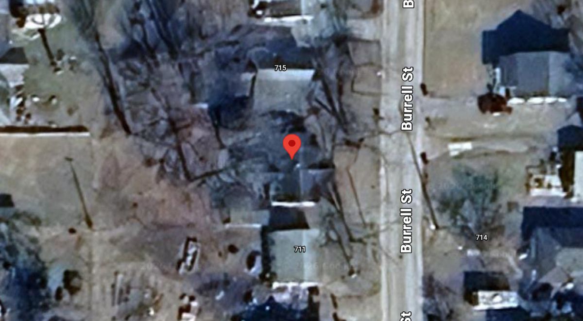 713 Burrell Street, Carmi, IL 62821