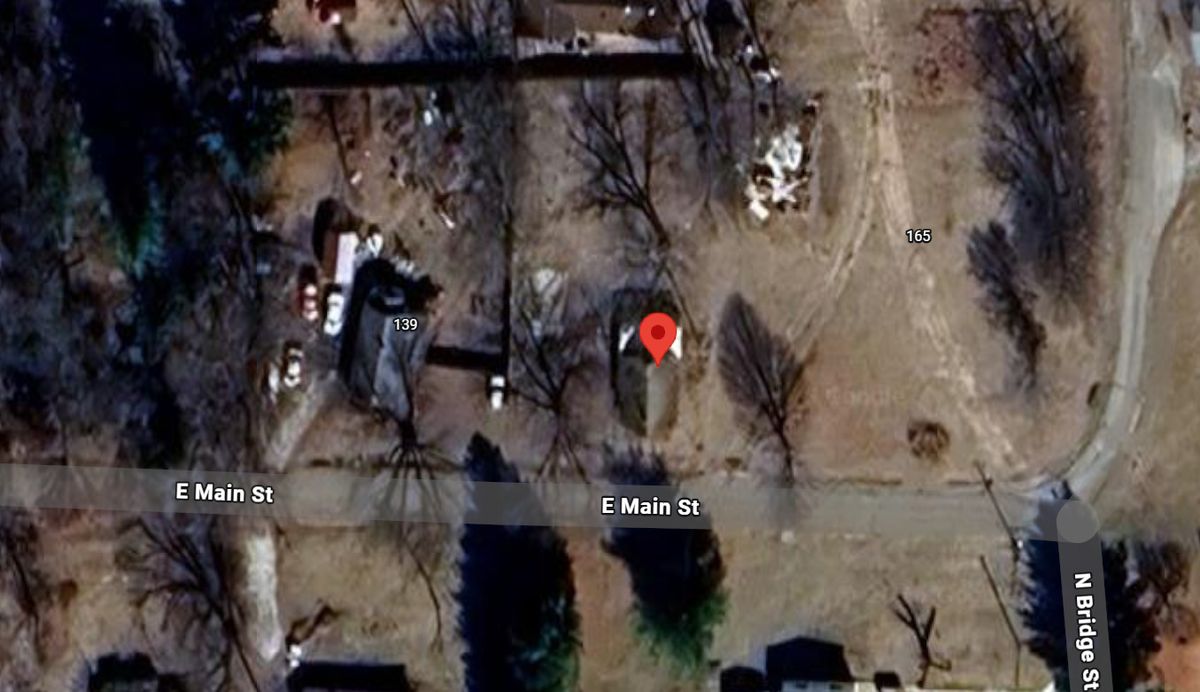 153 E Main Street, Canton, IL 61520