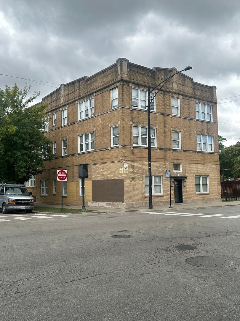 3901 W Division Street #1150 — Chicago, IL 60651