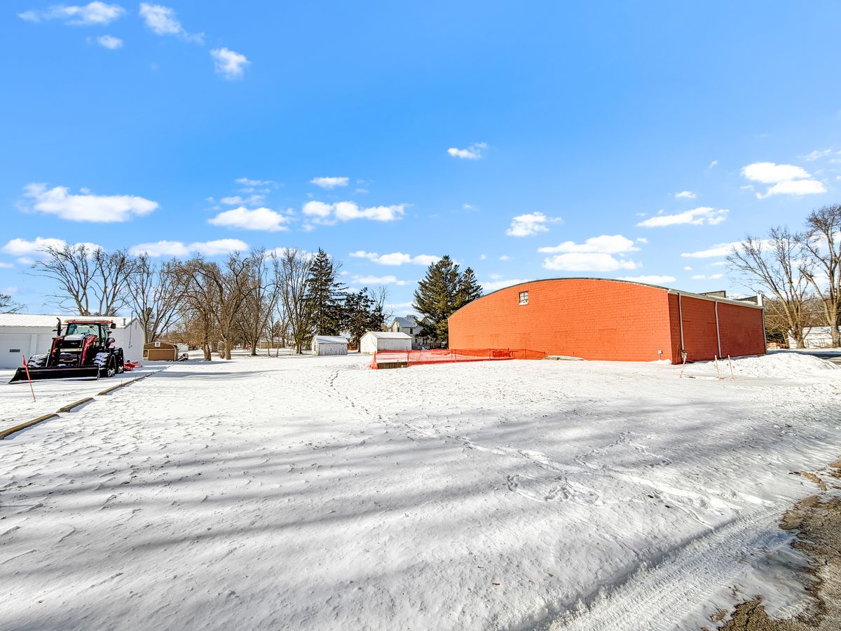 502 S Schuyler Street, Lena, IL 61048