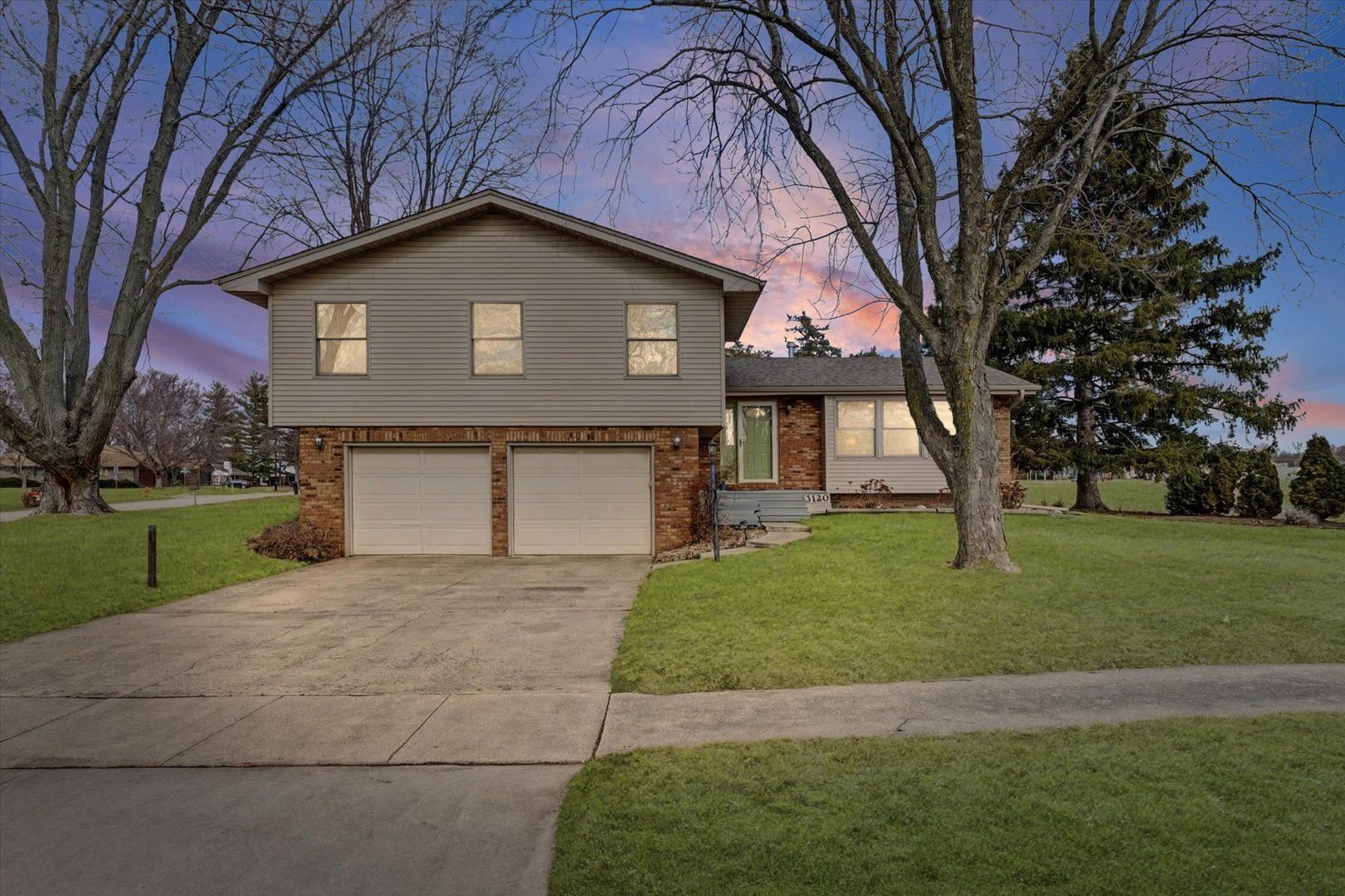 3120 Moraine Drive — Champaign, IL 61822