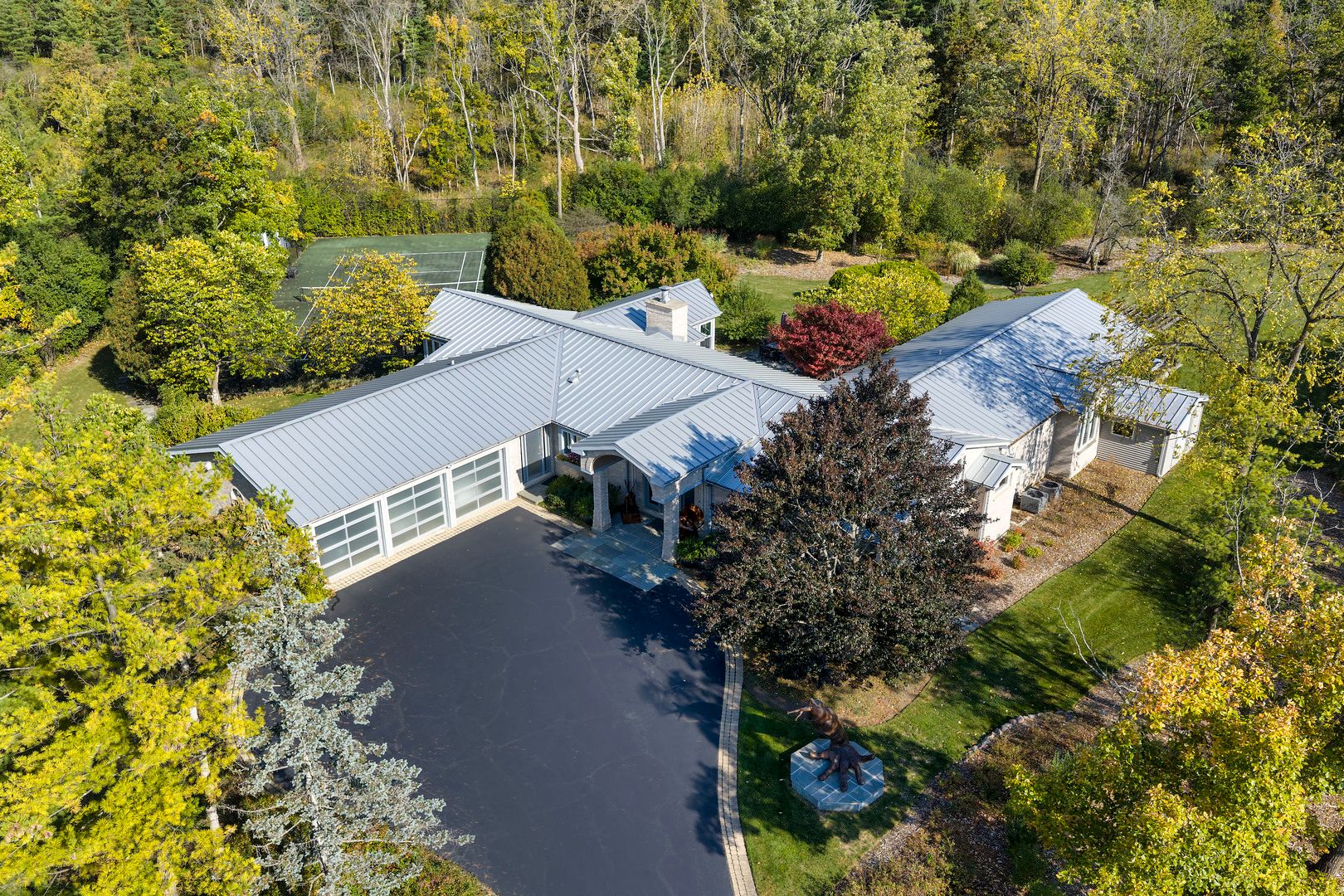1551 Mill Trail — Highland Park, IL 60035