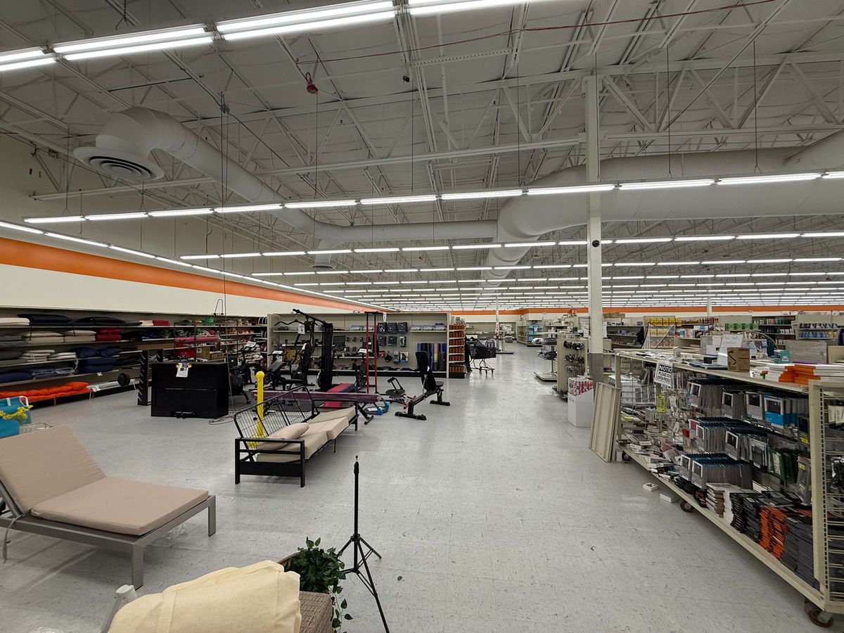 185 N Kennedy Drive, Bradley, IL 60915