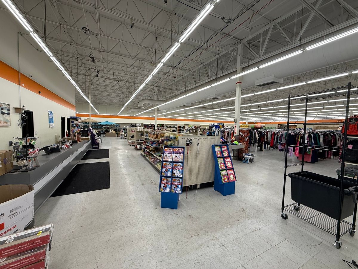 185 N Kennedy Drive, Bradley, IL 60915