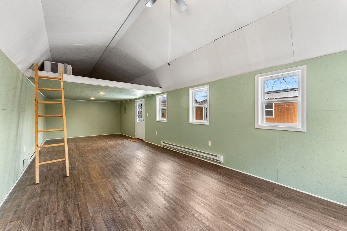 207 Railroad Street, New Boston, IL 61272