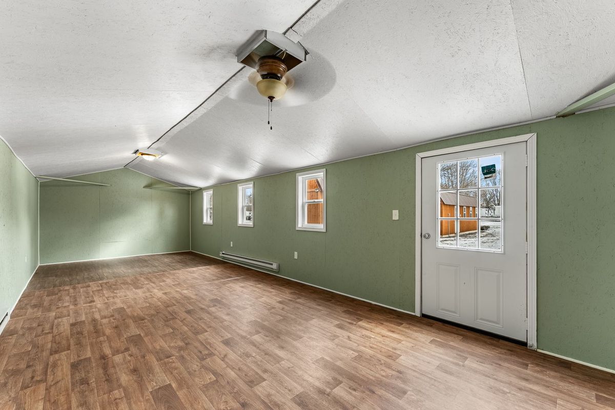 207 Railroad Street, New Boston, IL 61272