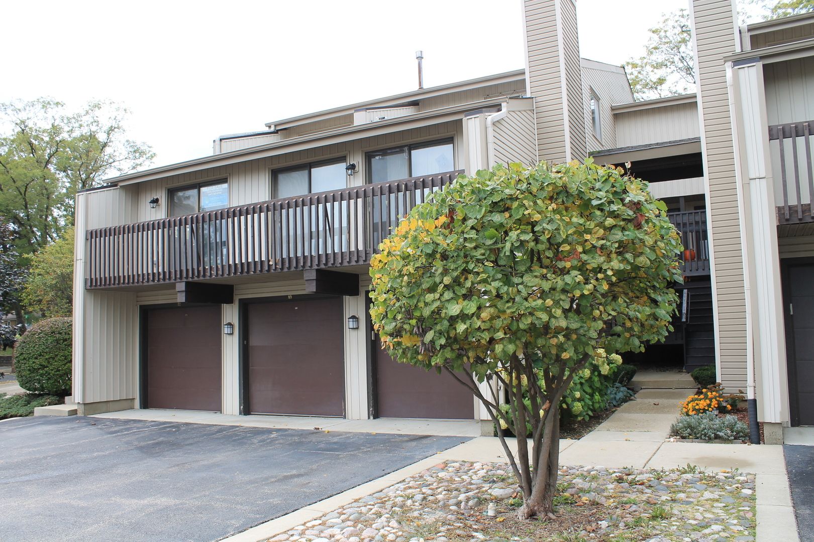 69 White Oaks Road #69 — Fox Lake, IL 60020