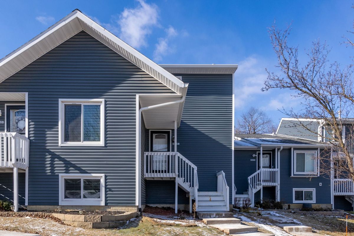 3558 WILLOW Court, Bettendorf, IA 52722