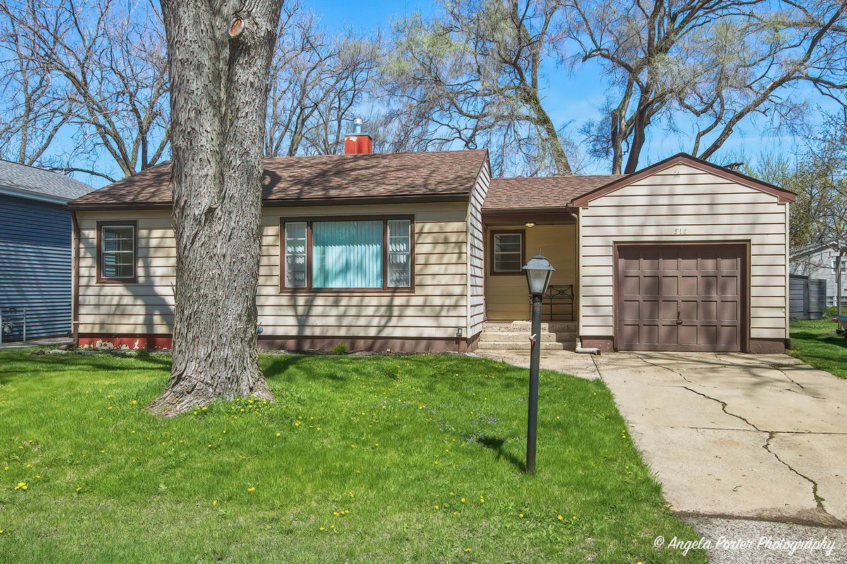 510 Sunrise Drive, McHenry, IL 60051