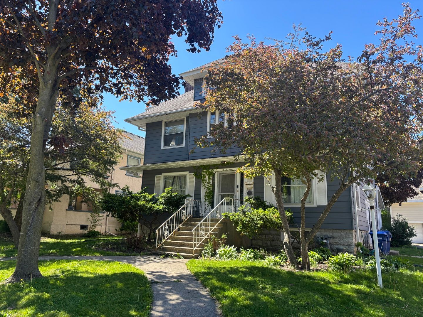 204 W Locust Street — DeKalb, IL 60115