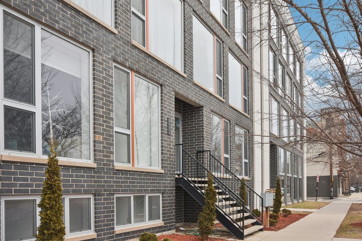 822 Cullerton Street, Chicago, IL 60608