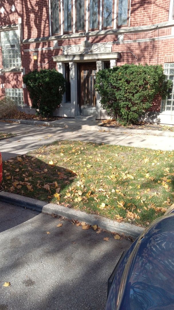 2334 E 68th Street #B — Chicago, IL 60649