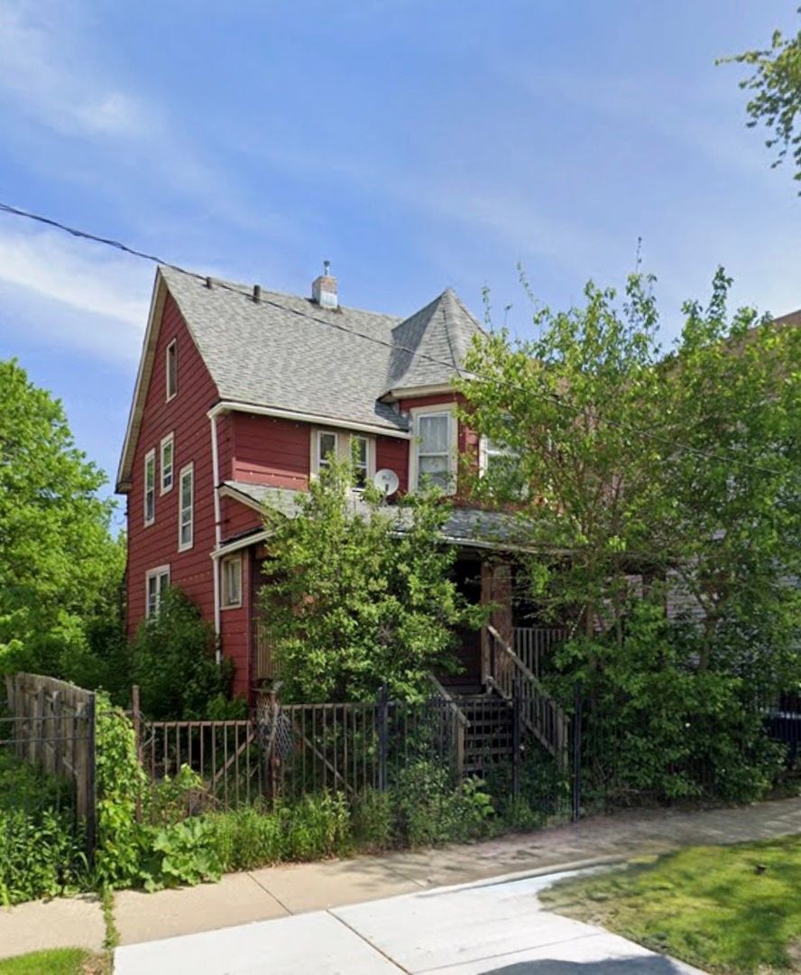 5832 W West End Avenue — Chicago, IL 60644