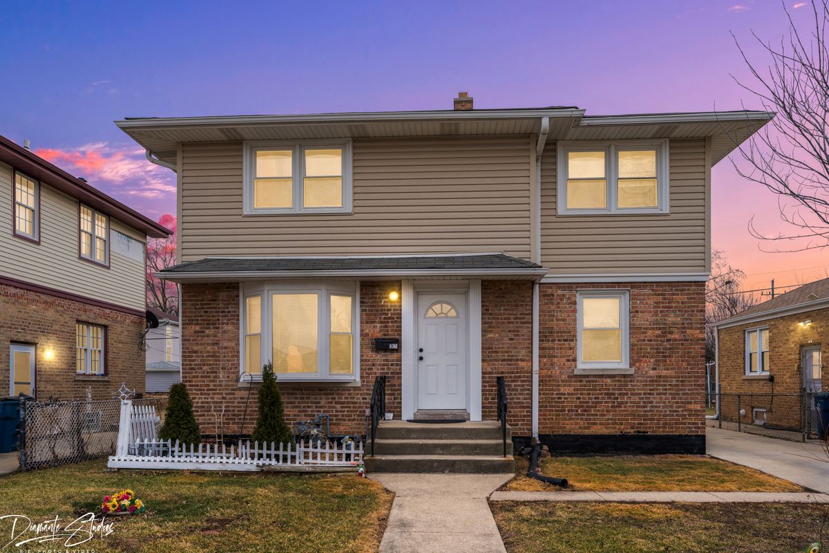 9741 Lonnquist Drive, Franklin Park, IL 60131