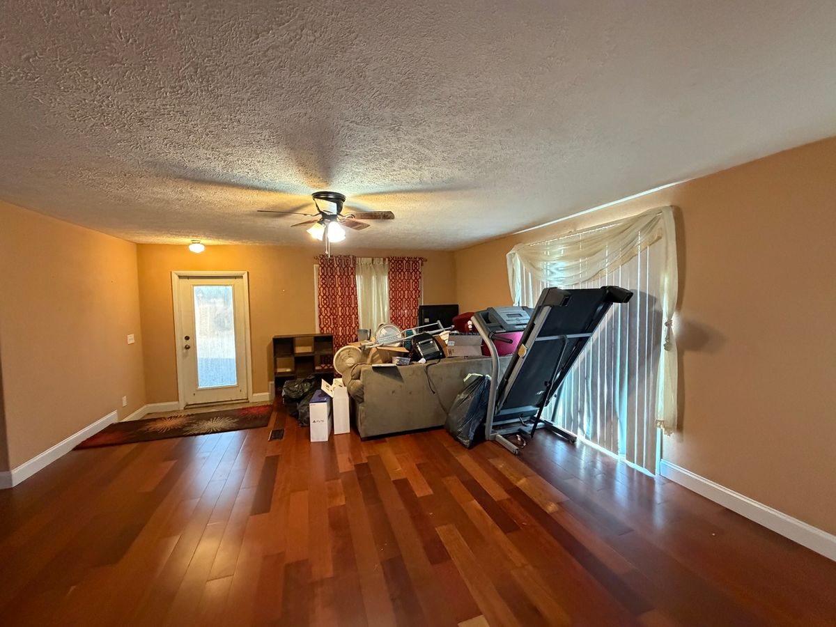 2813 Strawberry Road, Brookport, IL 62910