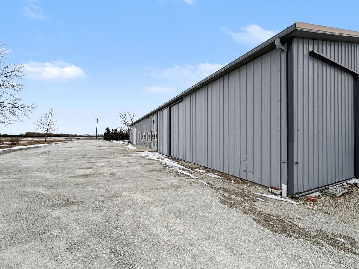 500 N Pine Street, Onarga, IL 60955