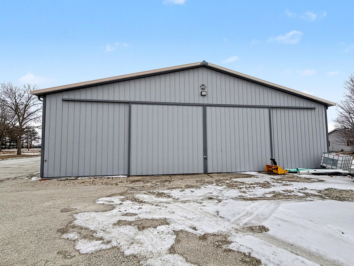 500 N Pine Street, Onarga, IL 60955