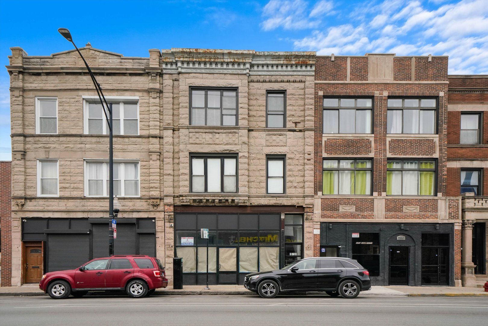 2140 W Cermak Road — Chicago, IL 60608