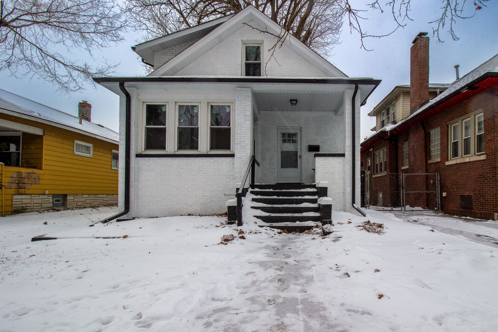 678 Douglas Avenue — Calumet City, IL 60409