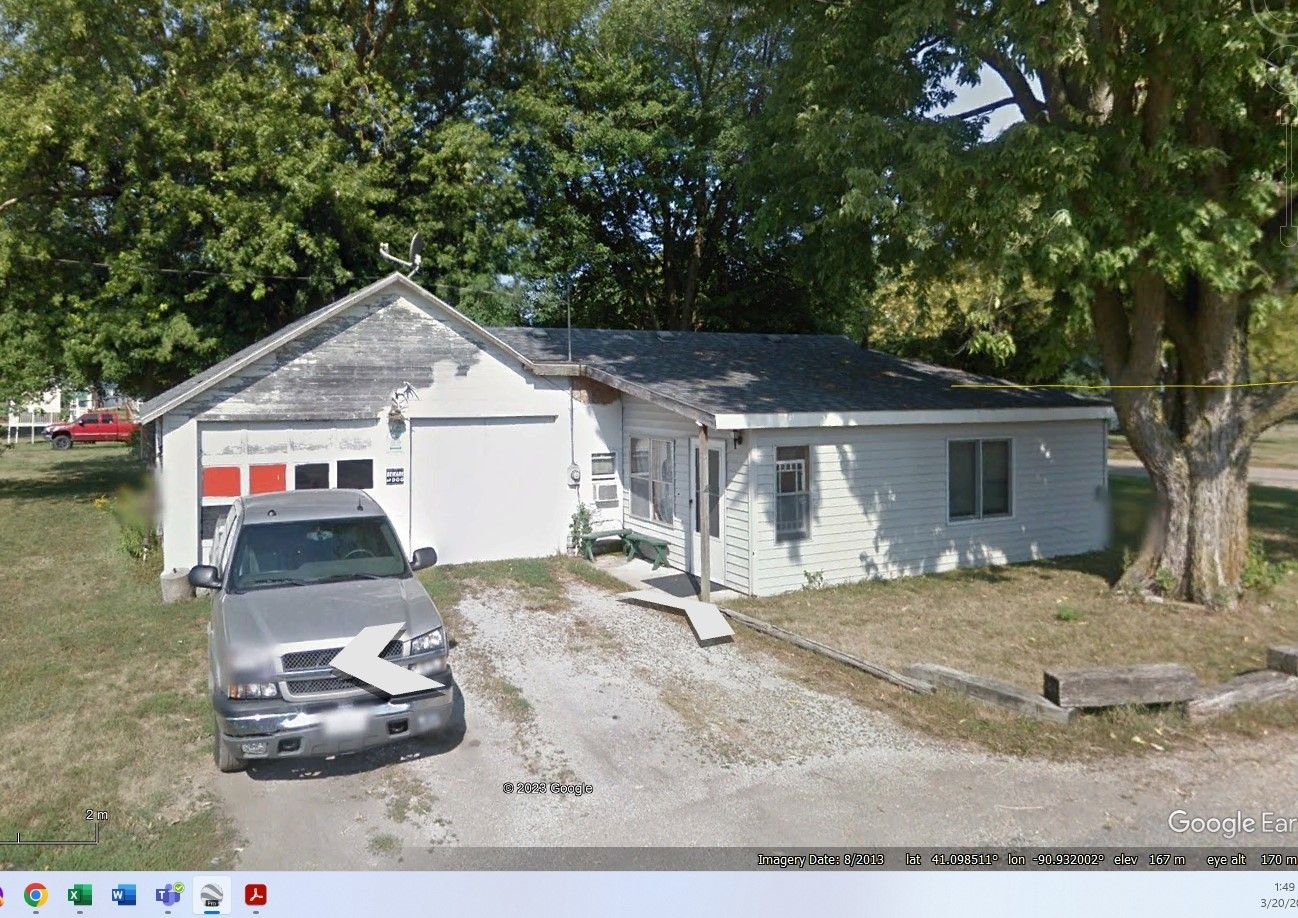 301 S 14 Street — Keithsburg, IL 61442