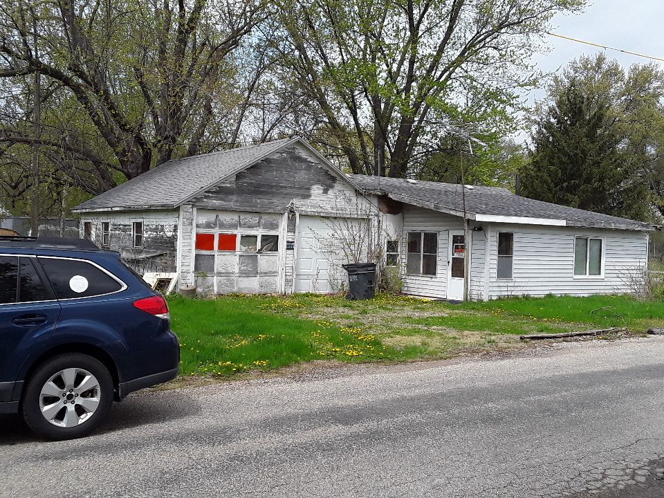 301 S 14 Street, Keithsburg, IL 61442