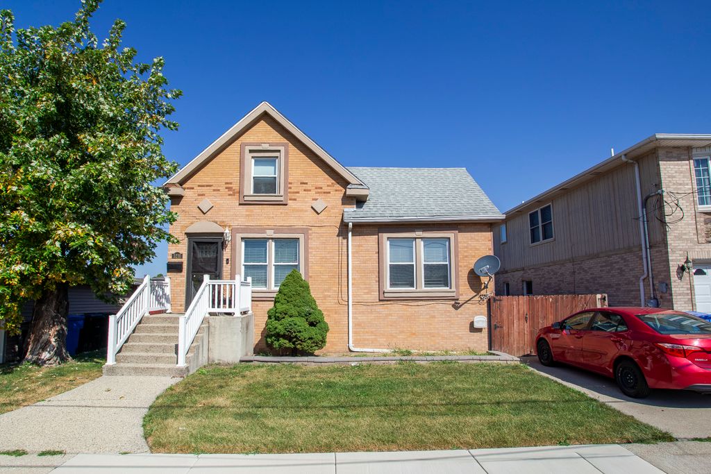 5210 W 54th Street — Chicago, IL 60638